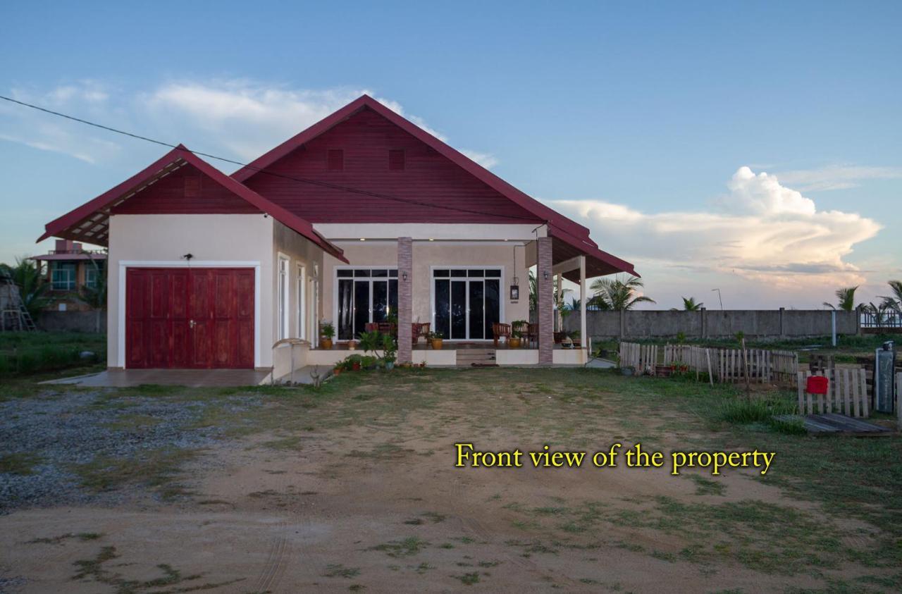 Kc Beachfront Marang Dış mekan fotoğraf