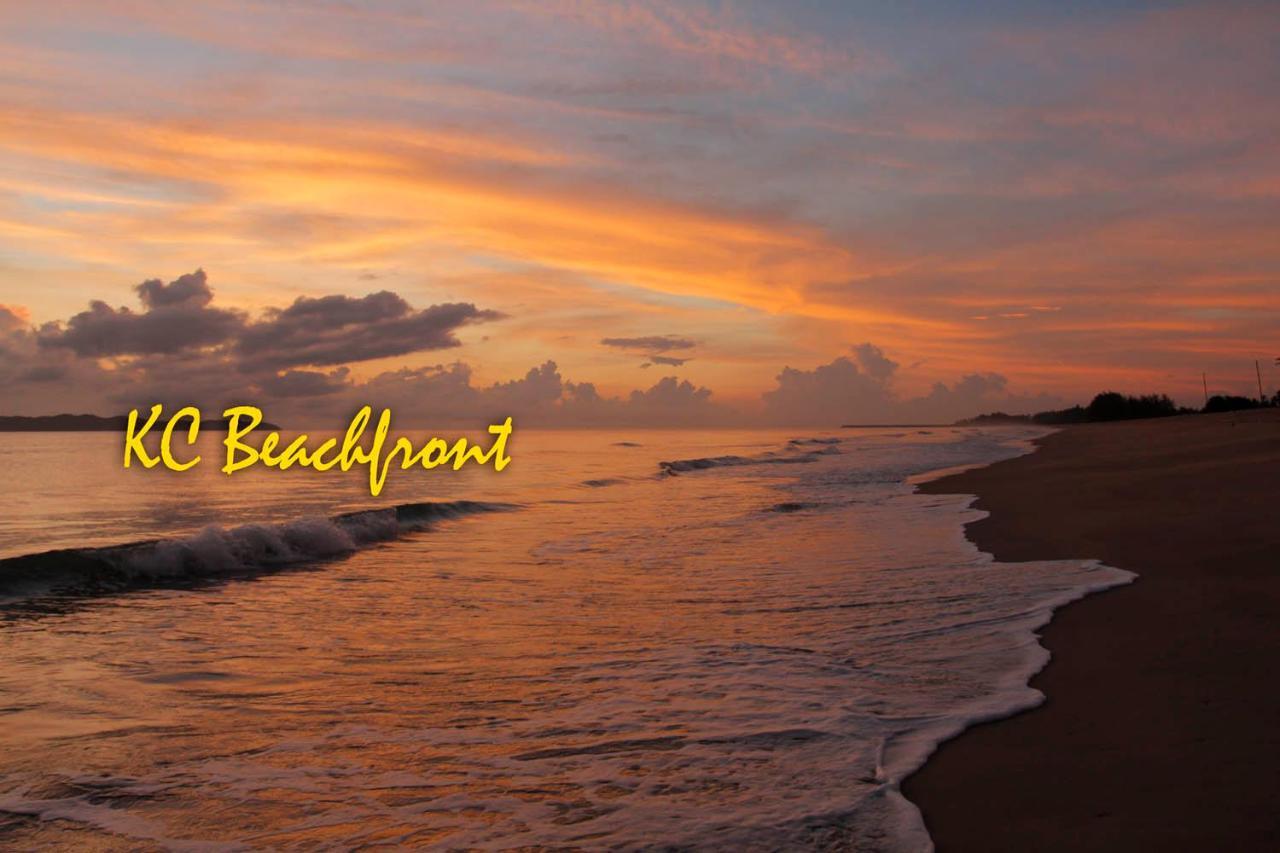 Kc Beachfront Marang Dış mekan fotoğraf
