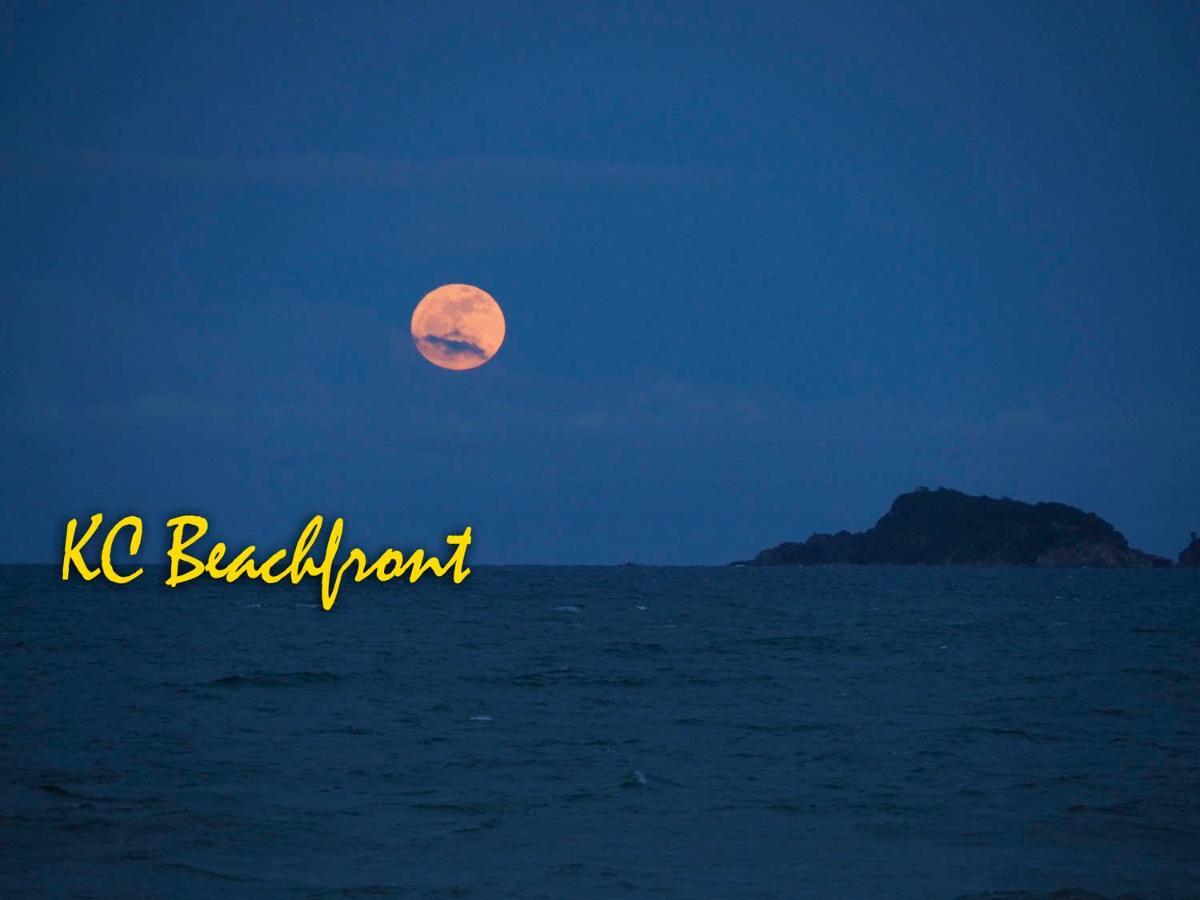 Kc Beachfront Marang Dış mekan fotoğraf